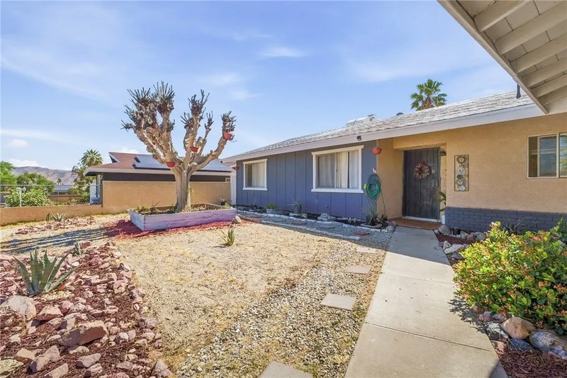 1104 Bigger St