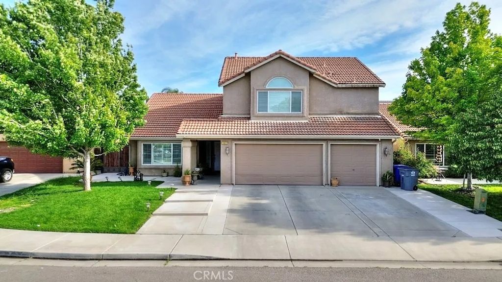 Photo of 1977 Stocking ST, Dos Palos, CA 93620 (MLS # MC26104783)