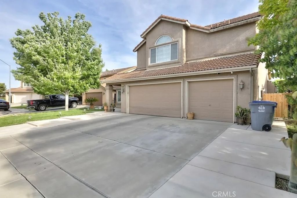 Photo of 1977 Stocking ST, Dos Palos, CA 93620 (MLS # MC26104783)