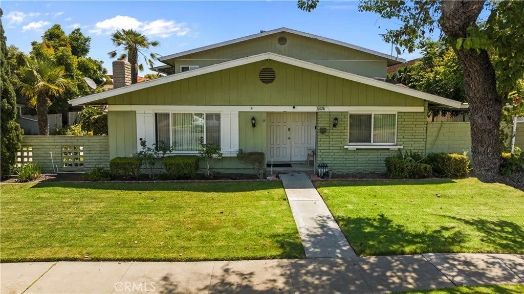 3102 Ginger Avenue
