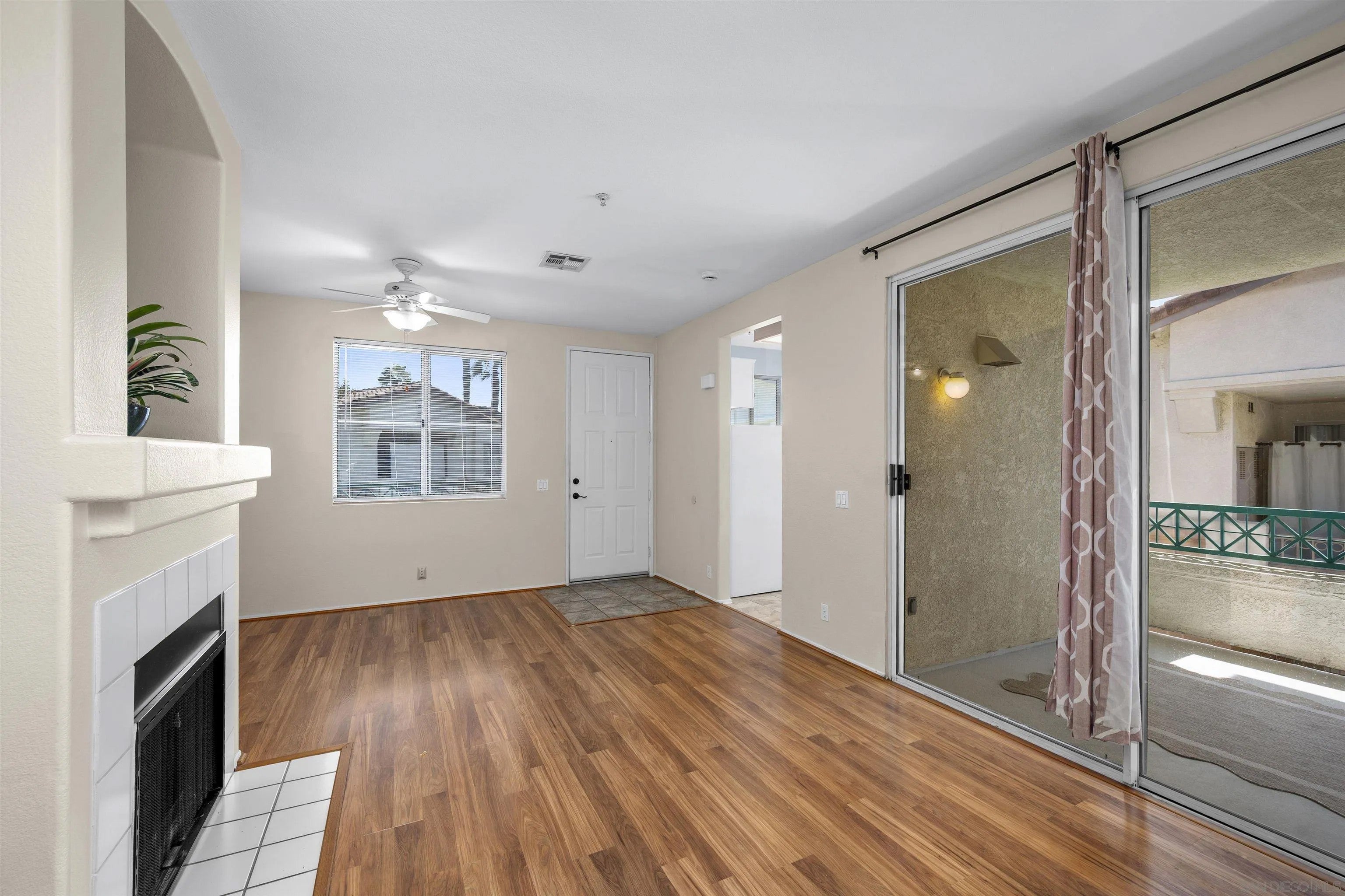 11454 Via Rancho San Diego 208