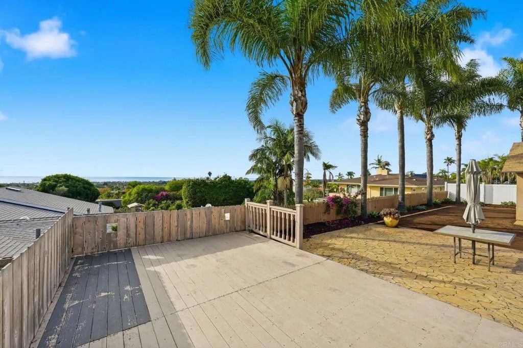 Photo of 2205 Cameo Road, Carlsbad, CA 92008 (MLS # NDP2511038)