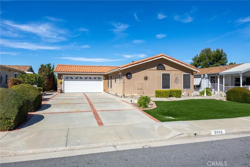 Photo of 2892 Peach Tree St, Hemet, CA 92545 (MLS # SW26047105)