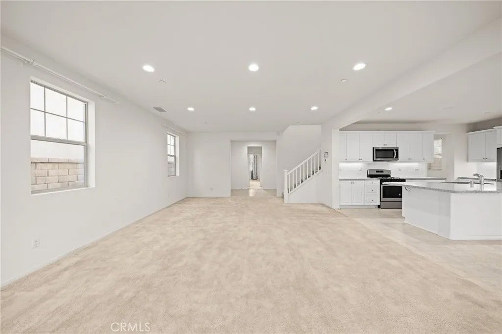 3931 S Mondavi Way