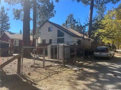 Tiny photo for 479 Holmes Ln, Sugarloaf, CA 92386 (MLS # OC25239940)