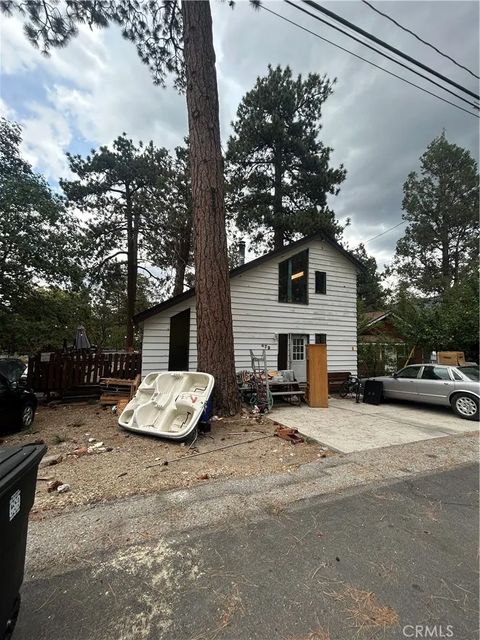 Tiny photo for 479 Holmes Ln, Sugarloaf, CA 92386 (MLS # OC25239940)