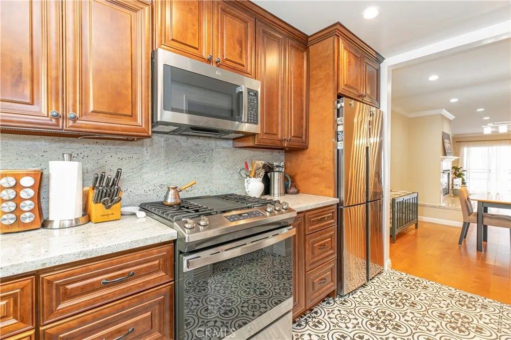 Photo of 1236 N Columbus Avenue #37, Glendale, CA 91202 (MLS # GD26019087)