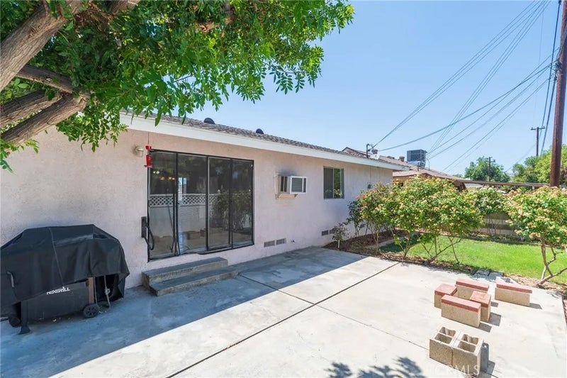331 E. Olive Ave.
