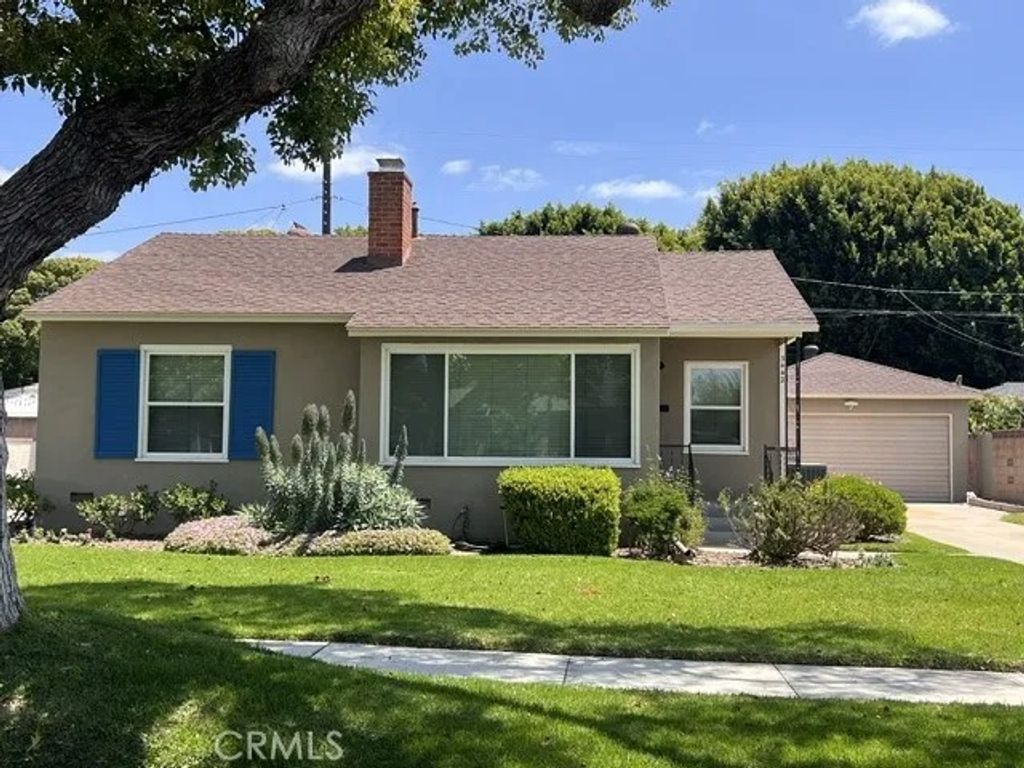 Photo of 3442 Fidler AVE, Long Beach, CA 90808 (MLS # PW26103746)