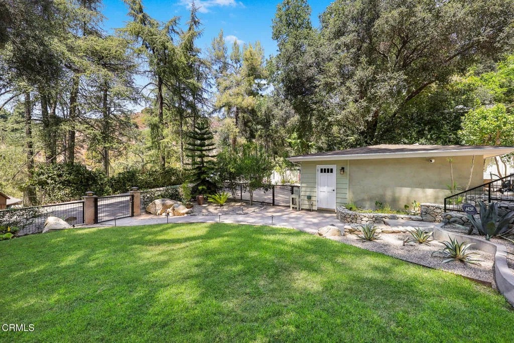 5220 Palm Drive