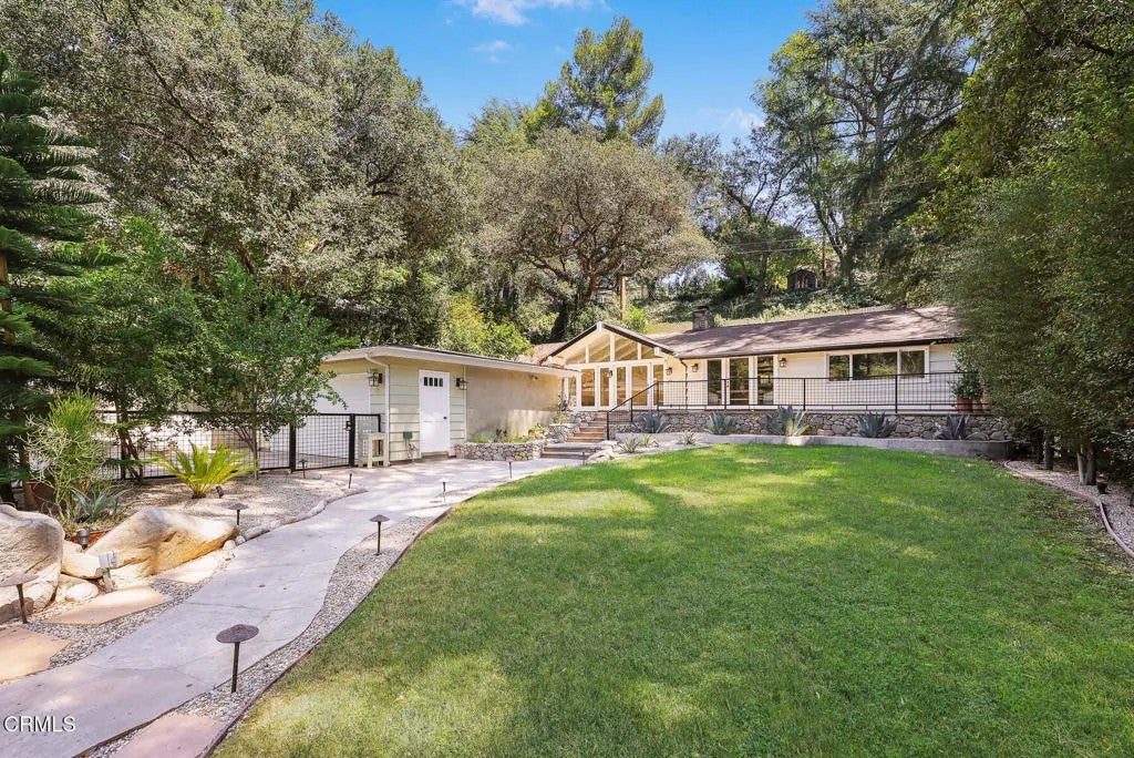 5220 Palm Drive