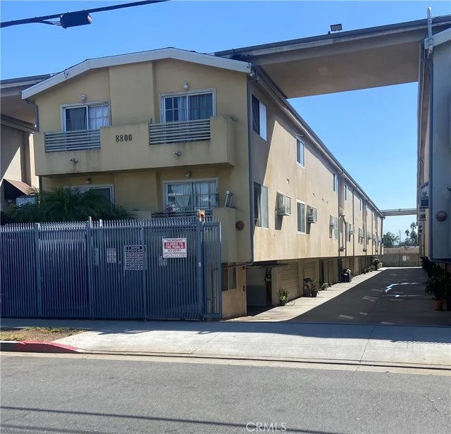 8800 Burnet 16 #16, Los Angeles