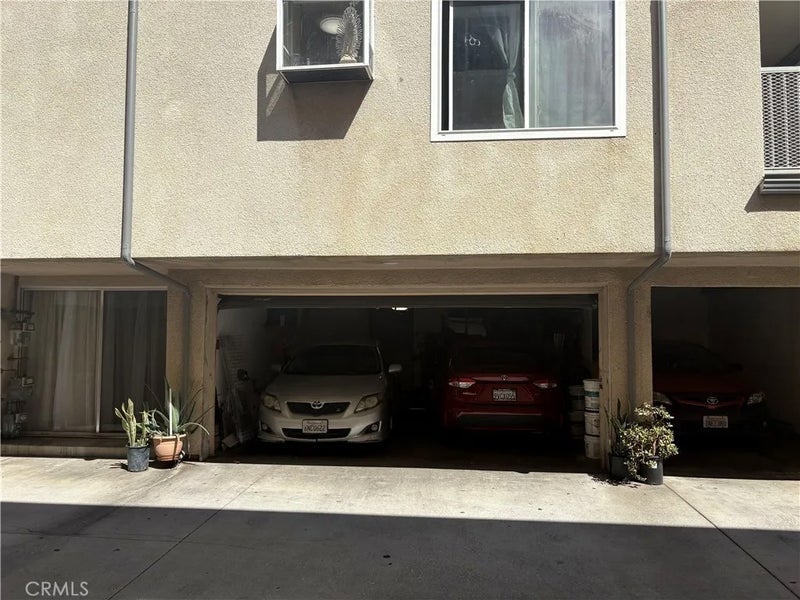 8800 Burnet 16