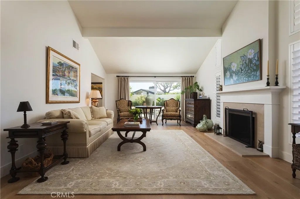 2 Shoal Drive