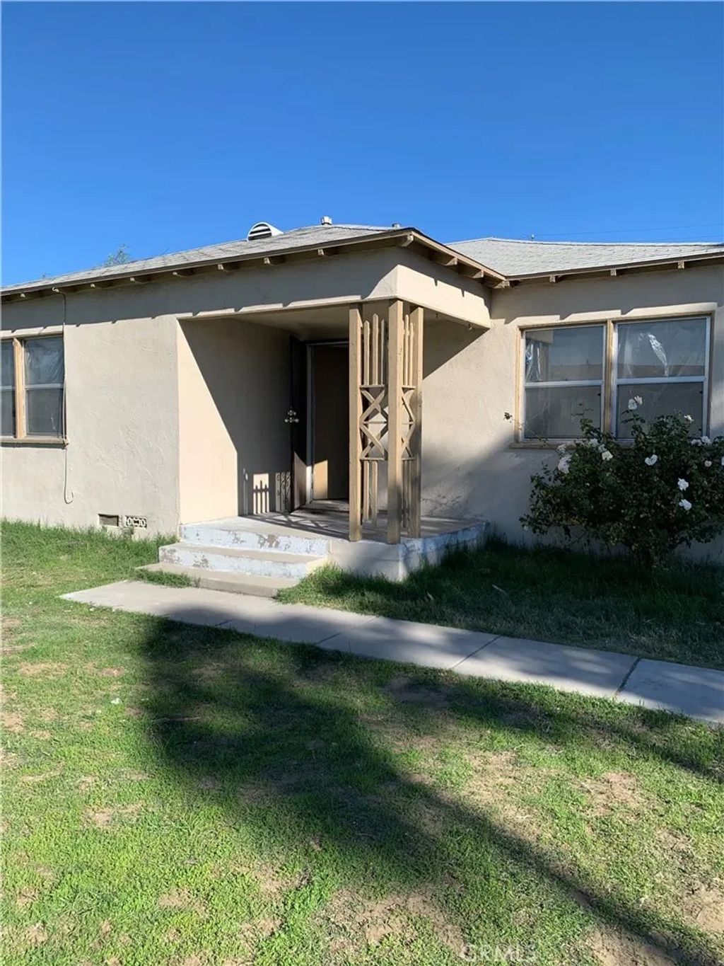 Photo of 8249 Oleander Ave, Fontana, CA 92335 (MLS # CV25272869)