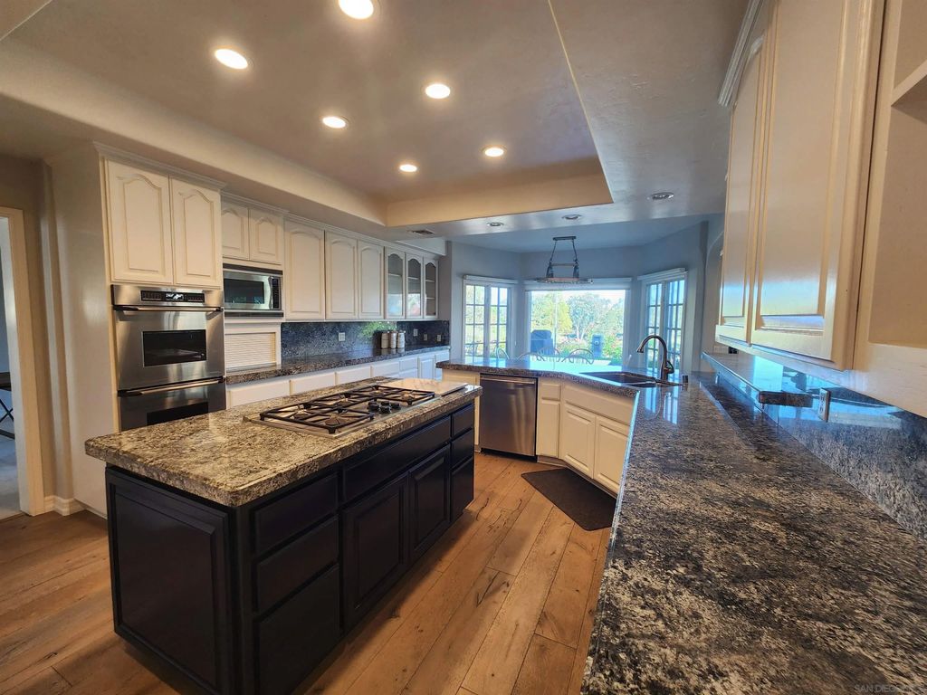Photo of 1402 Via Mil Cumbres, Solana Beach, CA 92075 (MLS # 250045284)