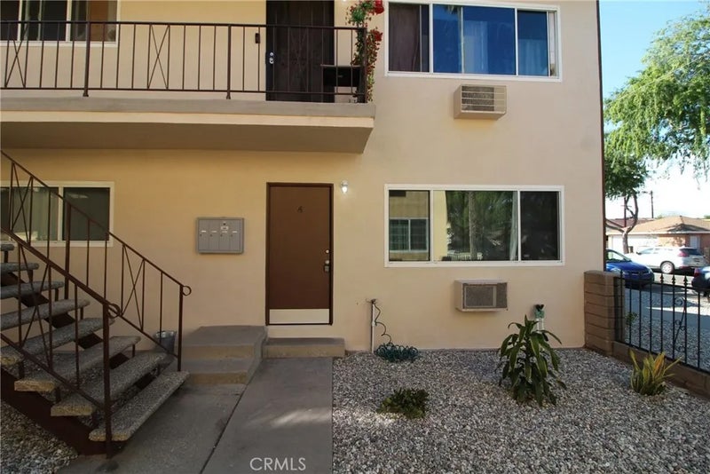 1010 E 32nd