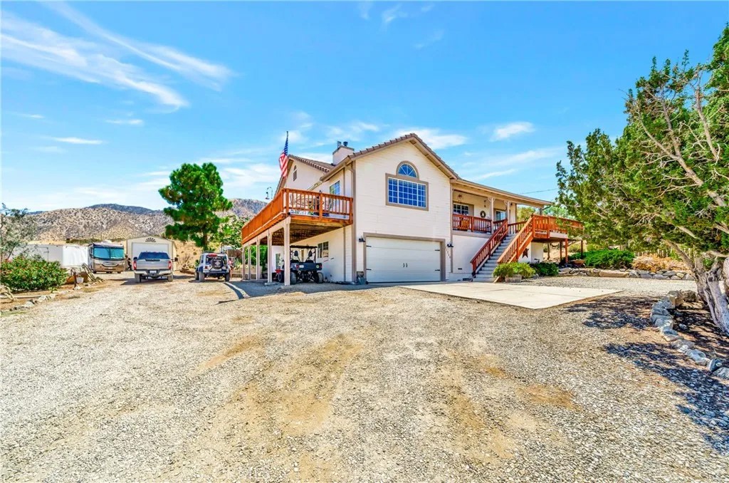 11720 Honeybee Lane