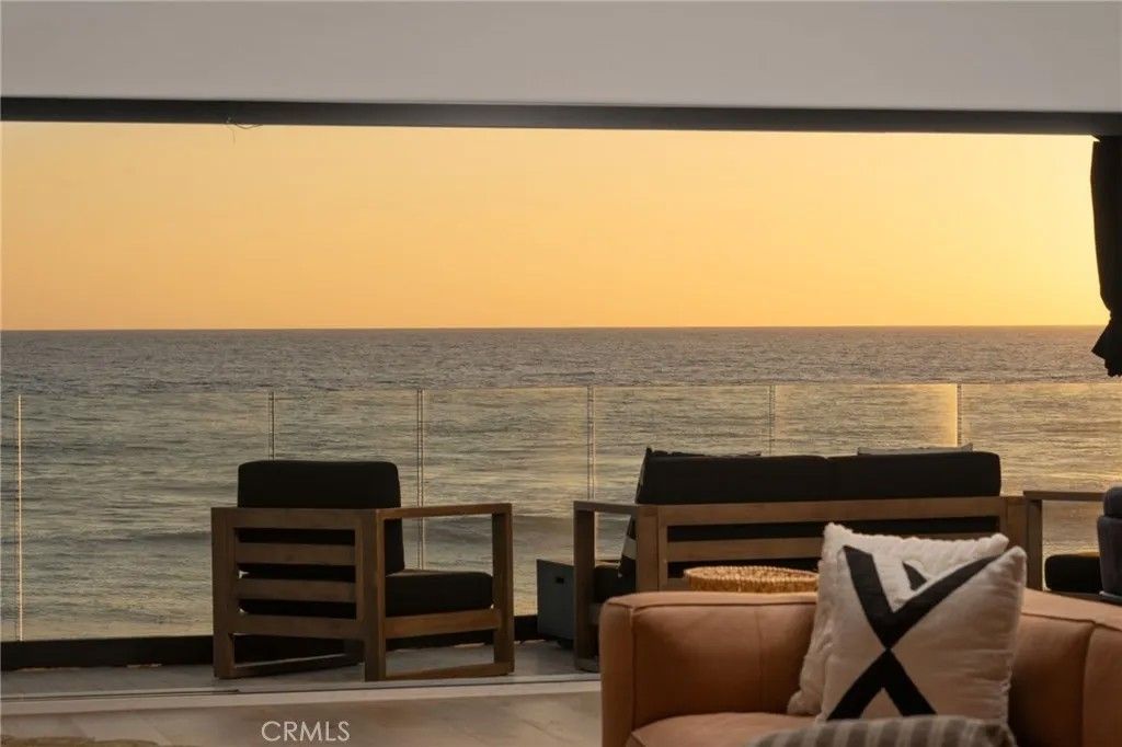 Photo of 516 S S The Strand, Oceanside, CA 92054 (MLS # OC25277644)