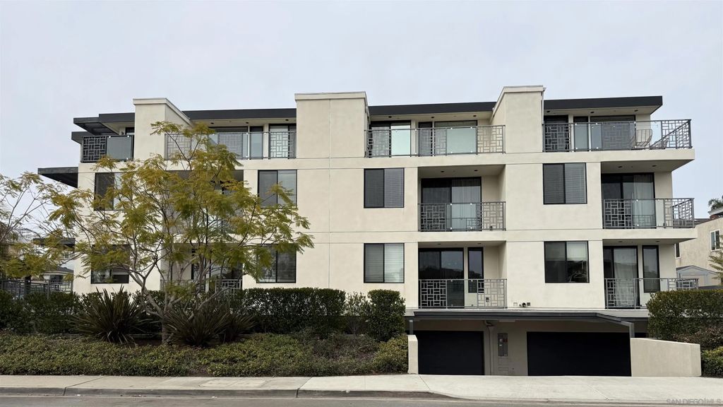 Photo of 3104 Garrison St, San Diego, CA 92106 (MLS # 260003032)