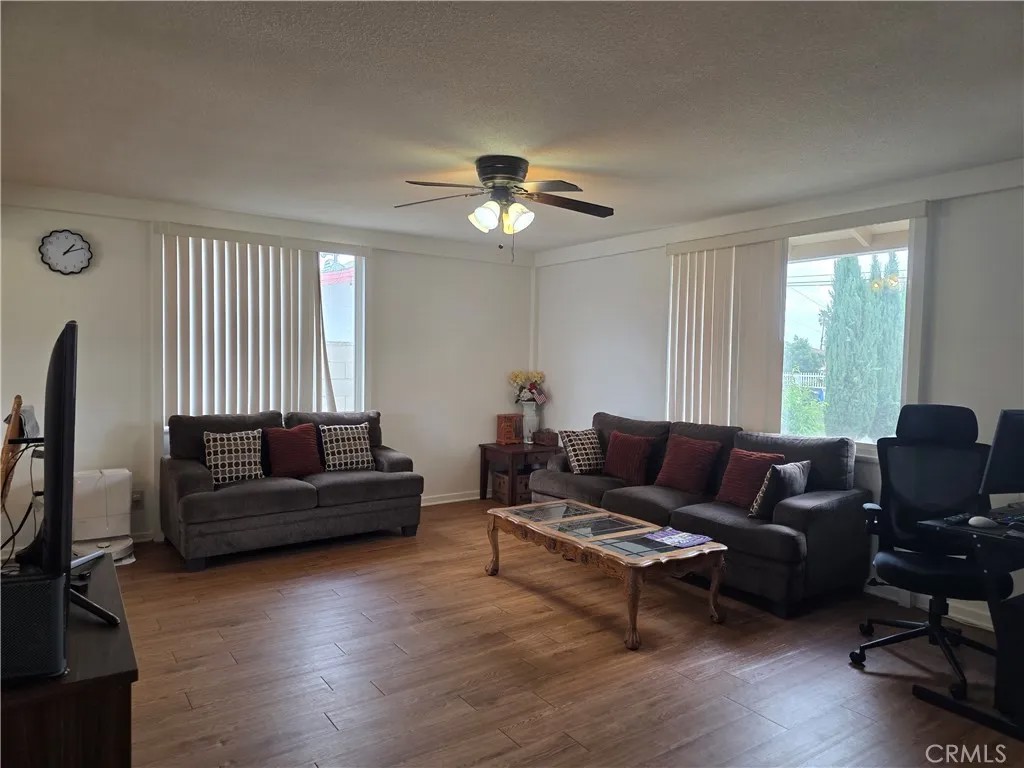 1354 Pleasant View