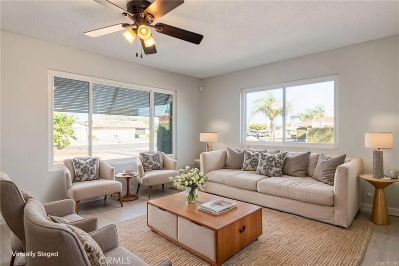 2404 El Rancho Circle