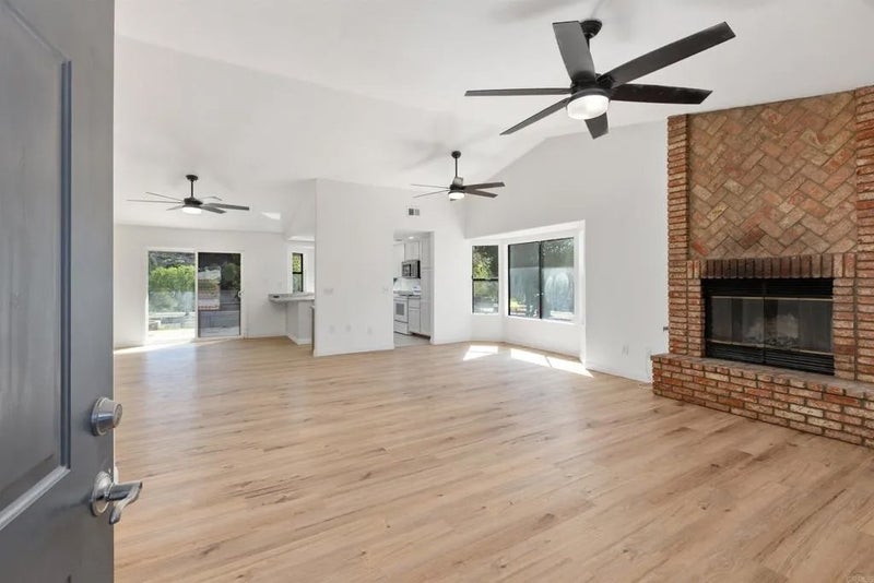 23419 Glenn Ellen Way