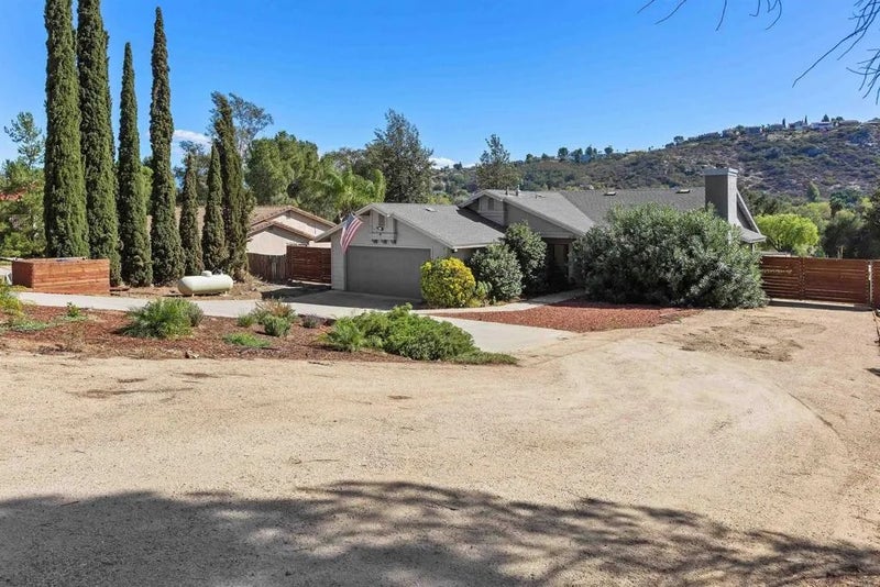 23419 Glenn Ellen Way
