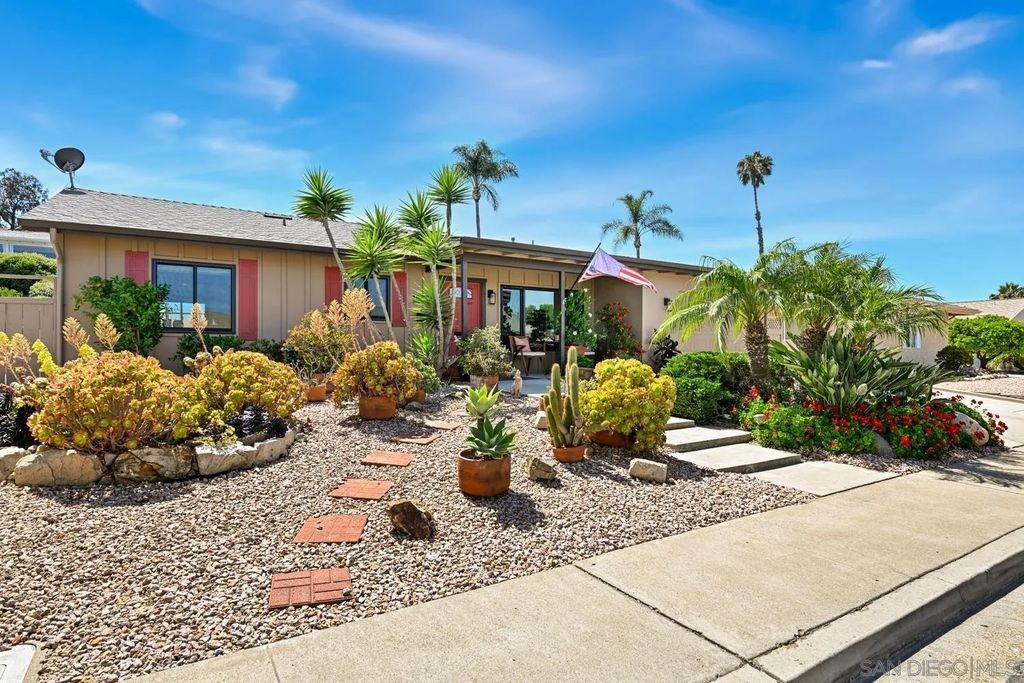 Photo of 12061 Callado Rd, San Diego, CA 92128 (MLS # 260008784)