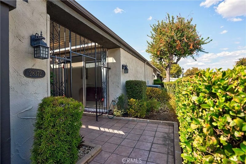 28372 Paseo Grande