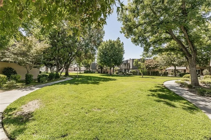 5138 E Ashlan 127
