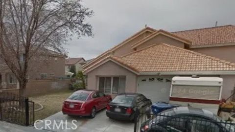 Photo of 43709 Castle Cir, Lancaster, CA 93535 (MLS # OC26074784)