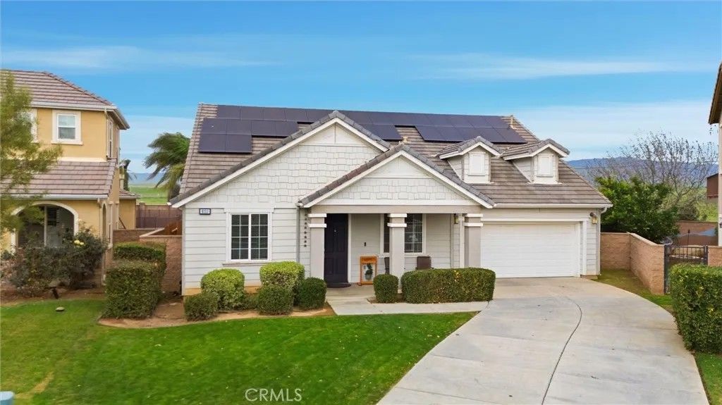 Photo of 6123 Pilar Way, Bakersfield, CA 93306 (MLS # SR26035230)