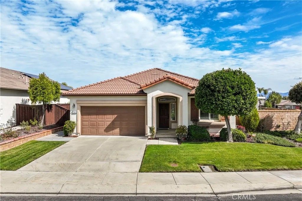 Photo of 366 Garcia Dr, Hemet, CA 92545 (MLS # SW26034215)