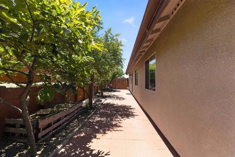 135 Elvira Way