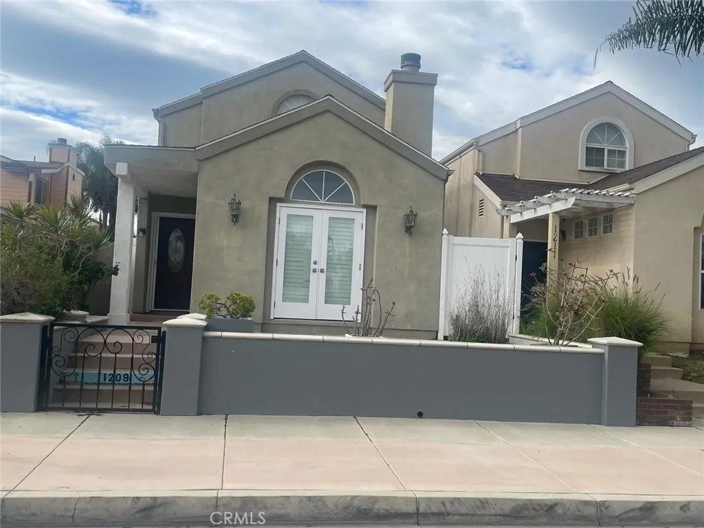 Photo of 1209 Huntington Street, Huntington Beach, CA 92648 (MLS # PW25265837)