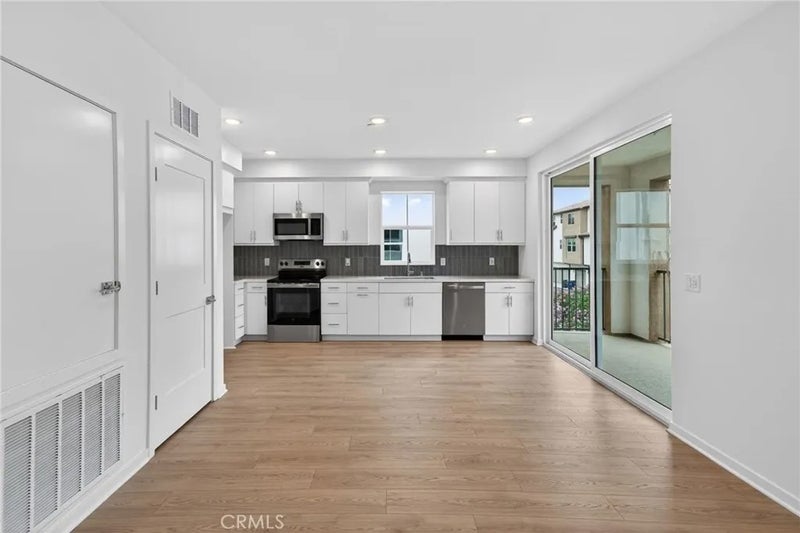 457 Paradiso Place