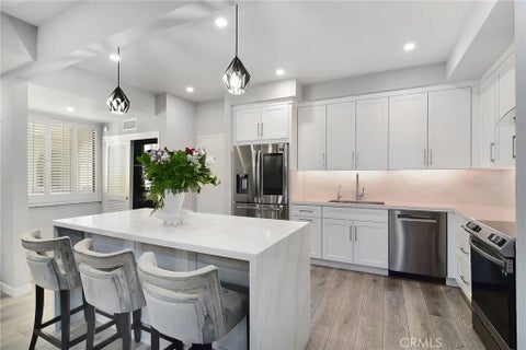 Tiny photo for 5216 Yarmouth Avenue #307, Encino, CA 91316 (MLS # SR26198323)