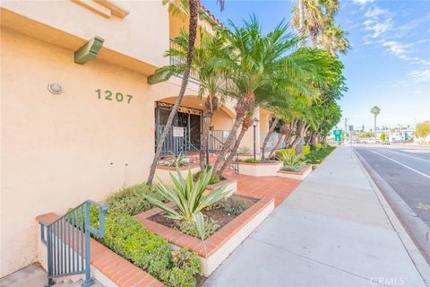 Tiny photo for 1207 Obispo Avenue #210, Long Beach, CA 90804 (MLS # OC25248640)