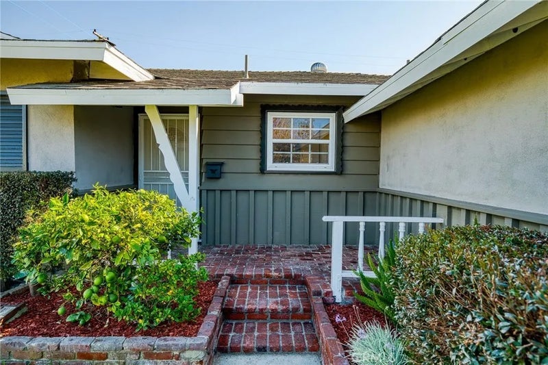 2448 W Grivey