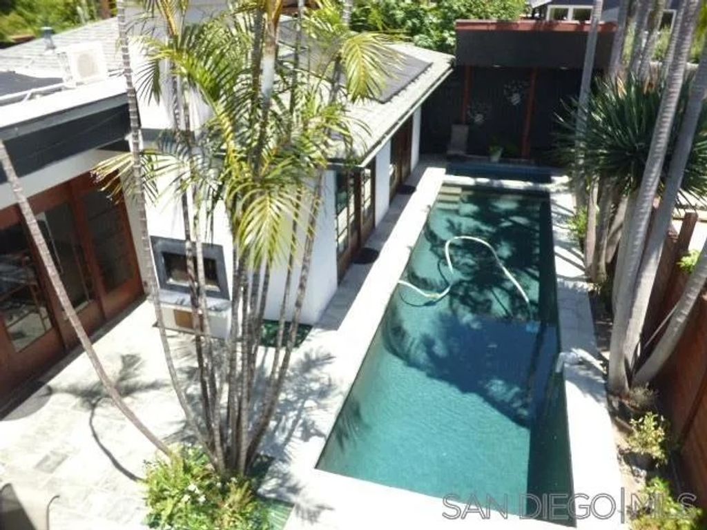 Photo of 8253 El Paseo Grande, La Jolla, CA 92037 (MLS # 260013371)