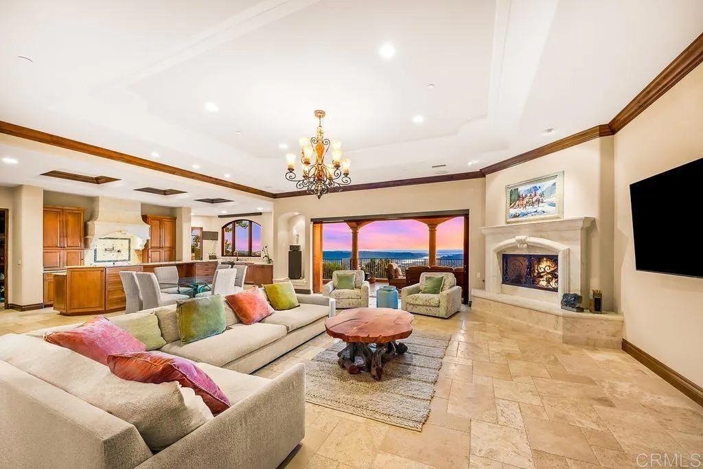 7133 Obelisco Circle