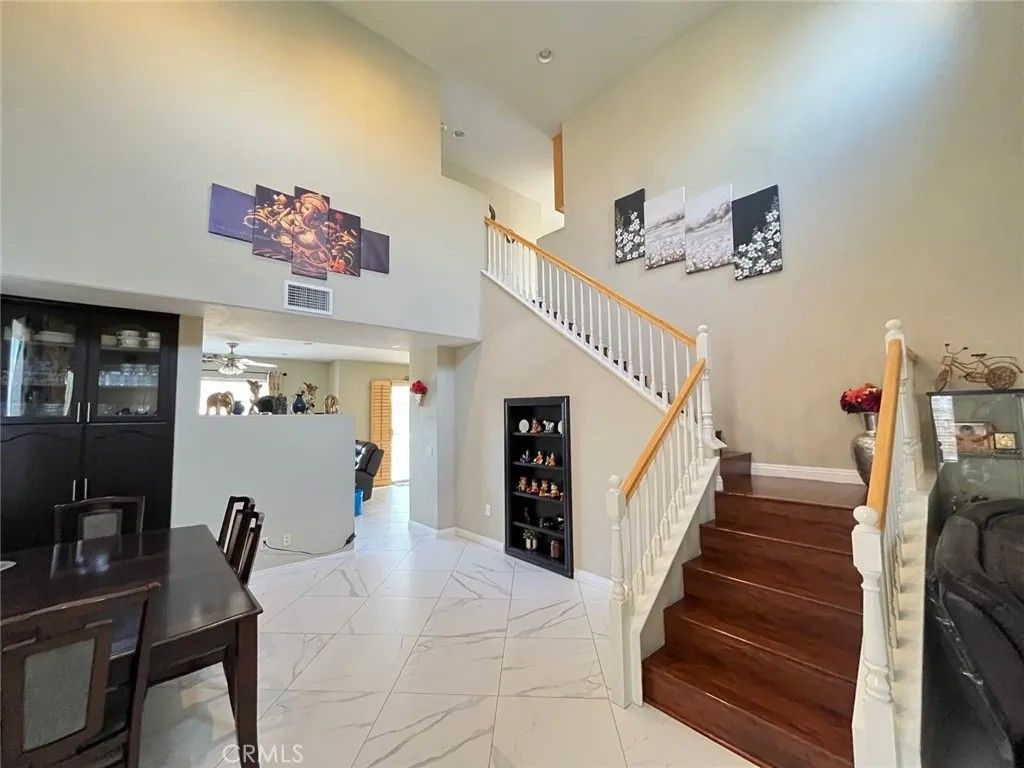 Photo of 24336 Caladium Pl, Valencia, CA 91354 (MLS # SR26014502)