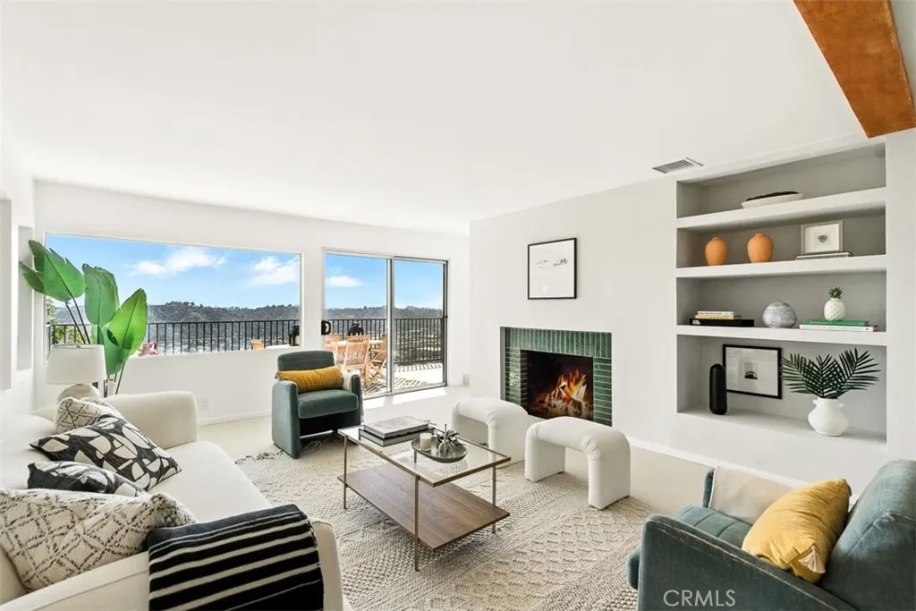 854 W Avenue 37