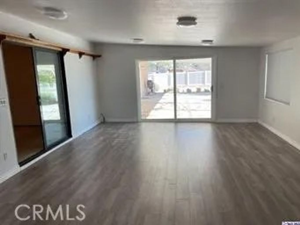 Photo of 15085 Flathead Row, Apple Valley, CA 92307 (MLS # BB26013938)