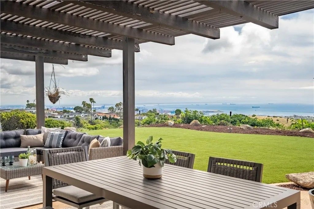 Photo of 2727 San Ramon Drive, Rancho Palos Verdes, CA 90275 (MLS # PV26073390)