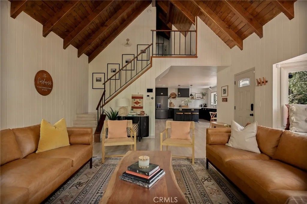 Photo of 373 Summit Road, Lake Arrowhead, CA 92352 (MLS # IG26077554)