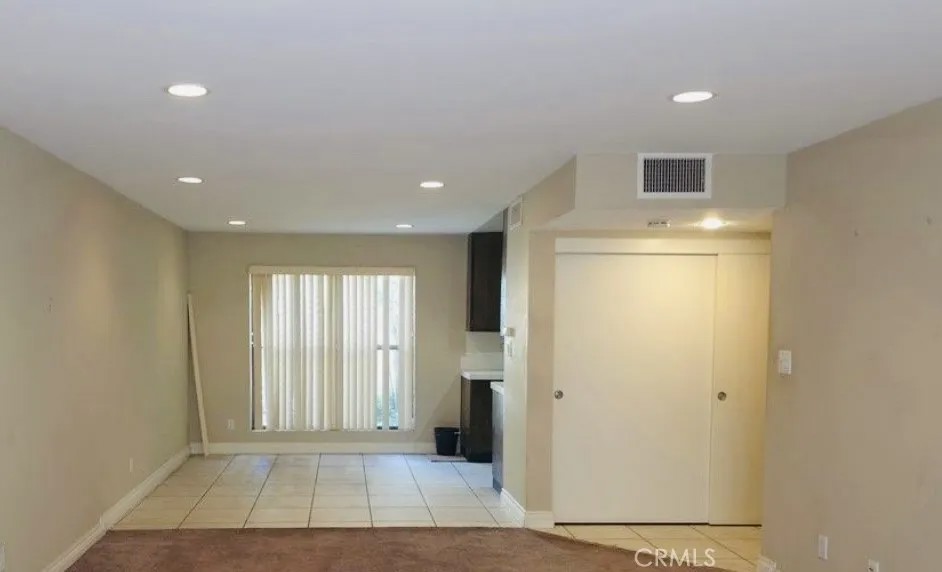 535 W Duarte Road 5