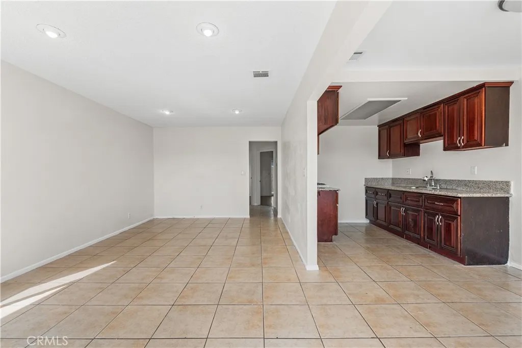 1402 Virginia