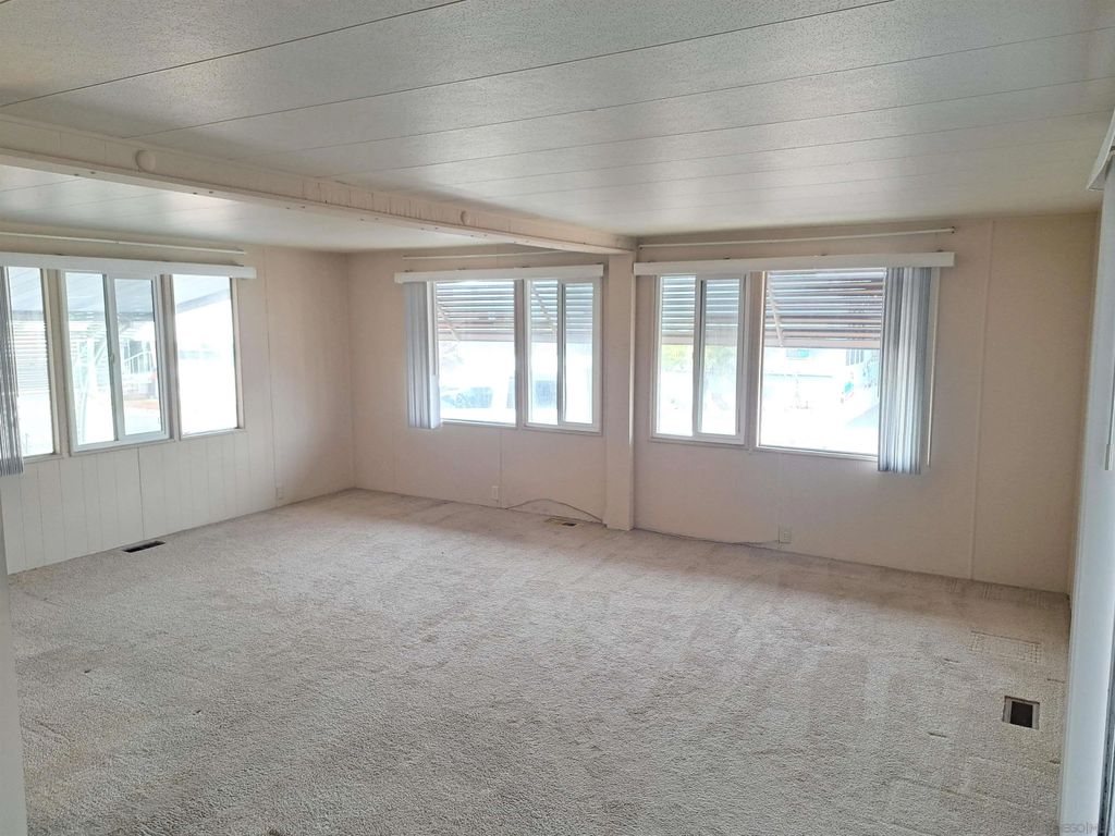 Photo of 2 Bahia Ln, Oceanside, CA 92058 (MLS # 260001661)